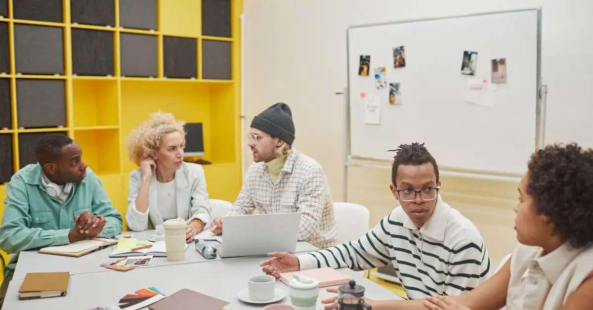 Le Tecniche Più Efficaci per Stimolare la Creatività
